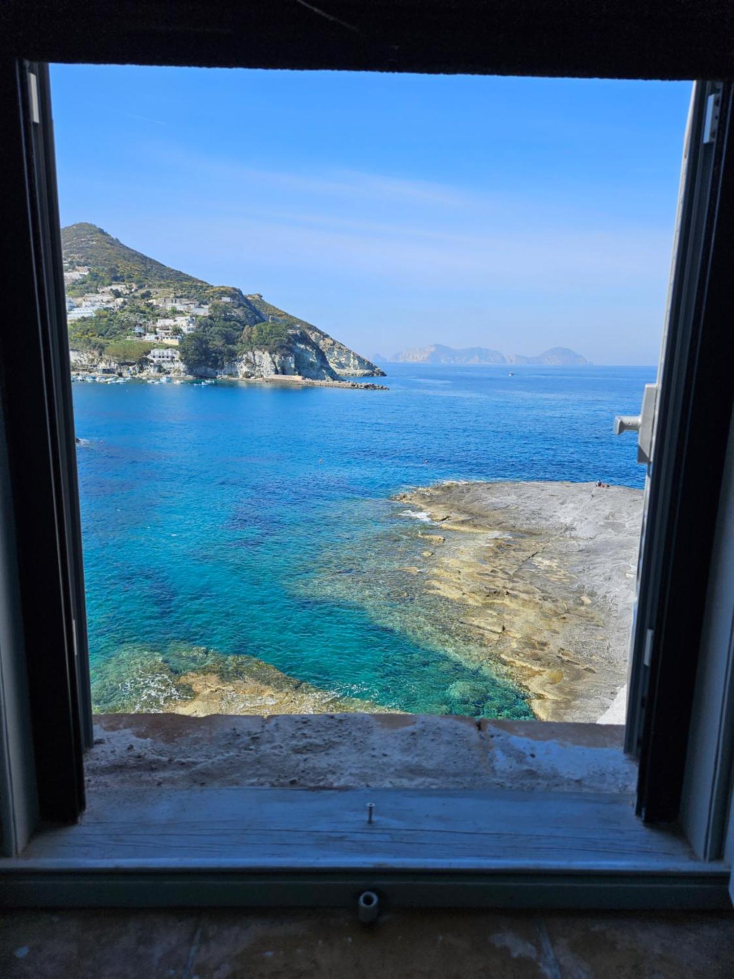 Maridea - La Caletta - Luxury Villa Ponza Exteriör bild