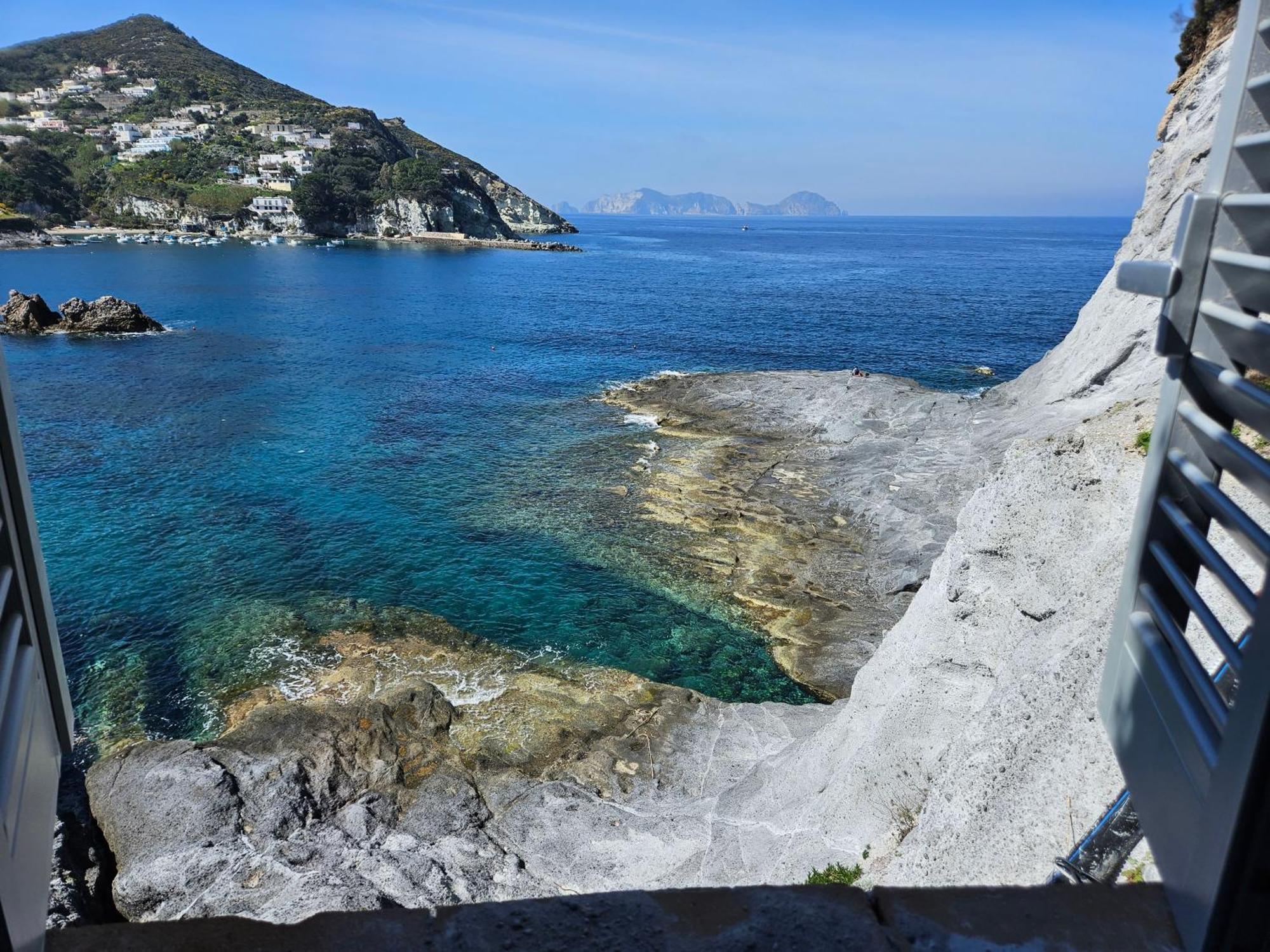 Maridea - La Caletta - Luxury Villa Ponza Exteriör bild