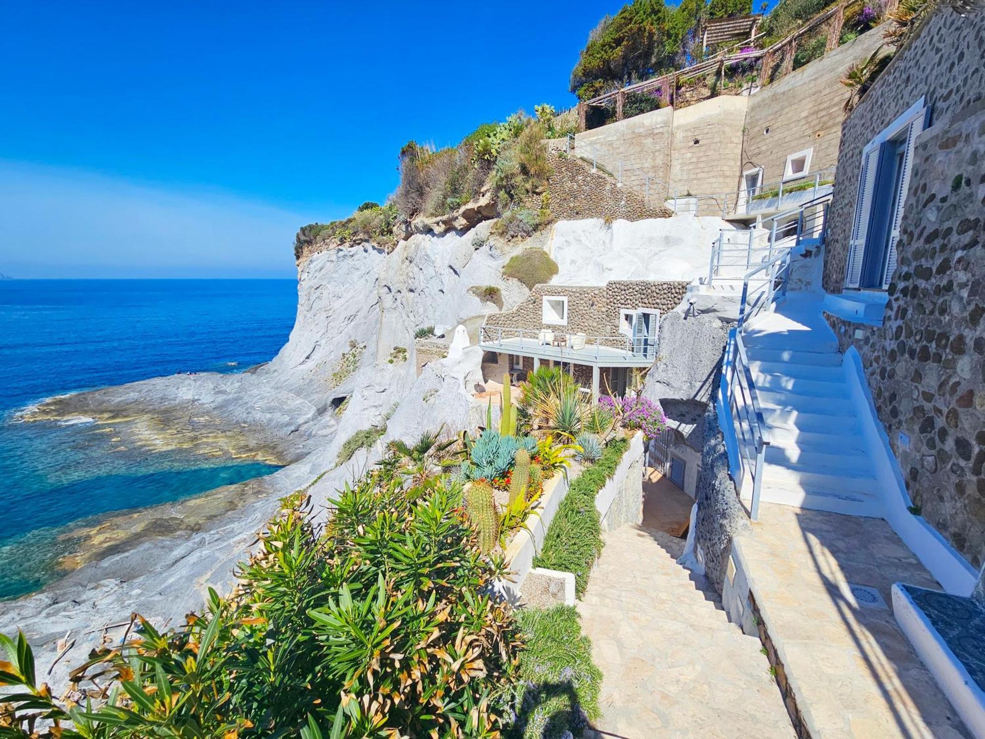 Maridea - La Caletta - Luxury Villa Ponza Exteriör bild