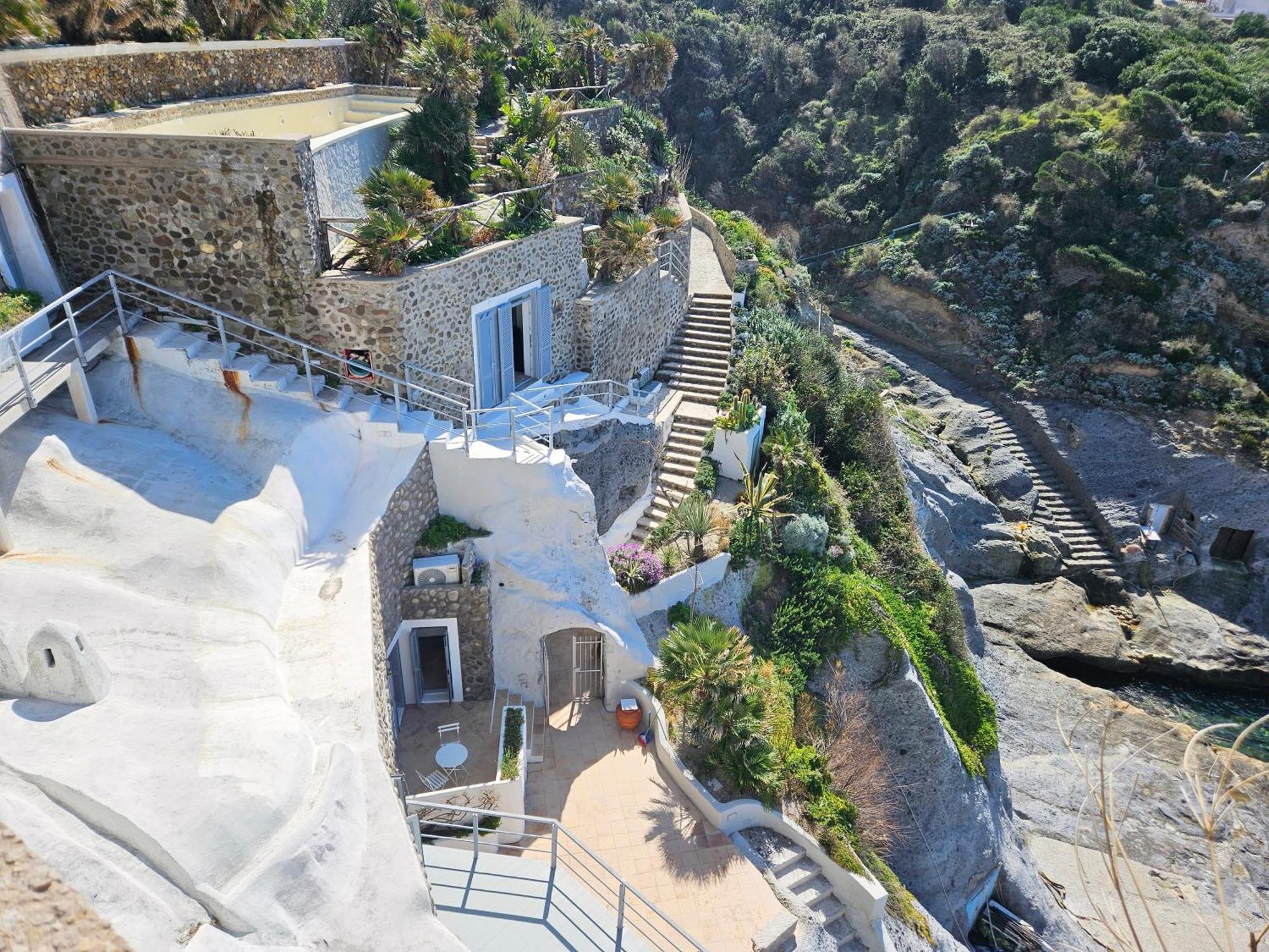 Maridea - La Caletta - Luxury Villa Ponza Exteriör bild