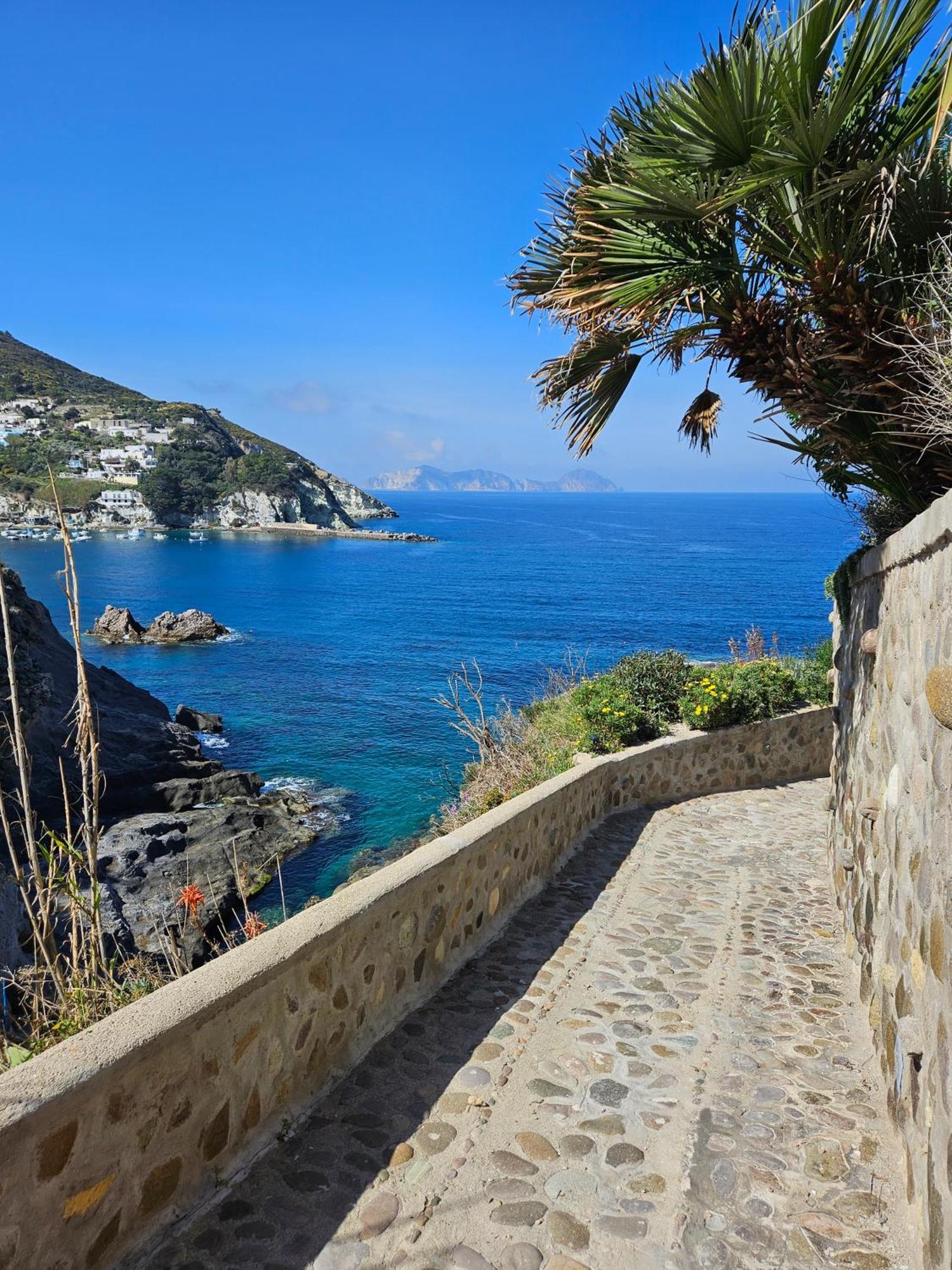 Maridea - La Caletta - Luxury Villa Ponza Exteriör bild
